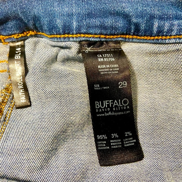 BUFFALO David Britton Womens Cuffed Blue Jean Shorts SIZE 29 - Picture 3 of 5